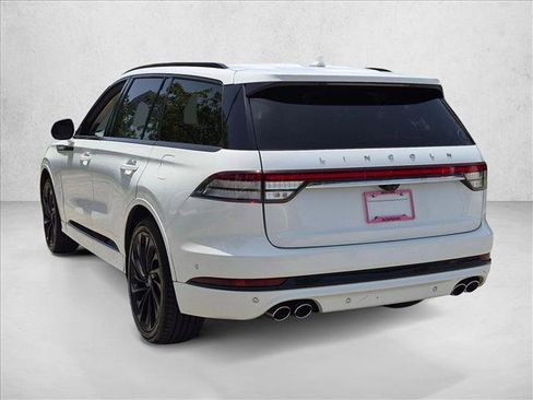 Used 2024 Lincoln Aviator Reserve w/ Equipment Group 201A RWD image 7