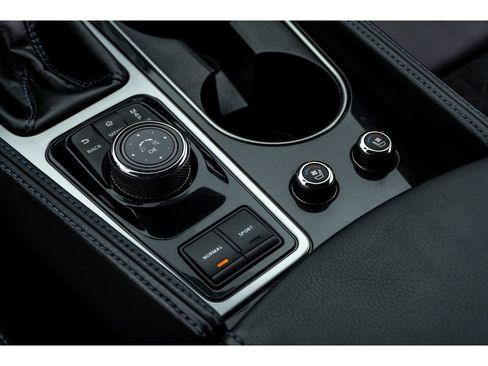 Used 2017 Nissan Maxima SR w/ Midnight Edition image 23