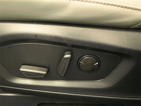 New 2026 Ford Explorer Active w/ Active Comfort Package image 15