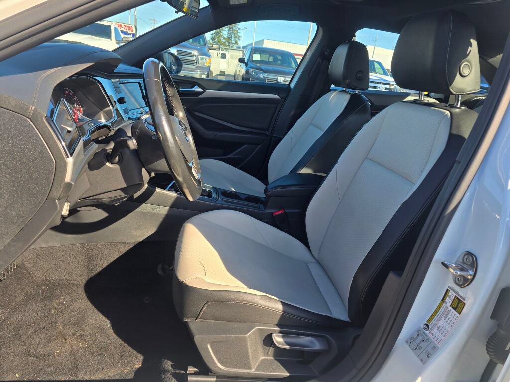 Used 2019 Volkswagen Jetta R-Line FWD image 20