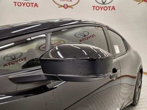 New 2026 Toyota Prius Plug-In Hybrid image 15