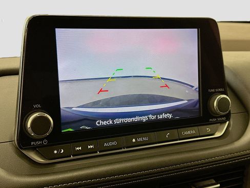 Used 2023 Nissan Rogue SV image 22