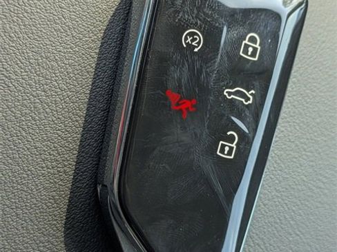 New 2026 Volkswagen Tiguan SE image 29