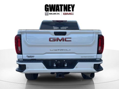 Used 2023 GMC Sierra 2500 Denali w/ Denali Ultimate Package AWD/4WD image 12