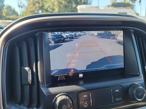 Used 2022 Chevrolet Colorado Z71 image 14