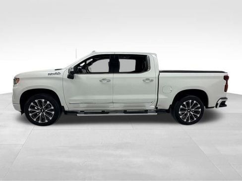 Certified 2025 Chevrolet Silverado 1500 High Country w/ High Country Premium Package image 3