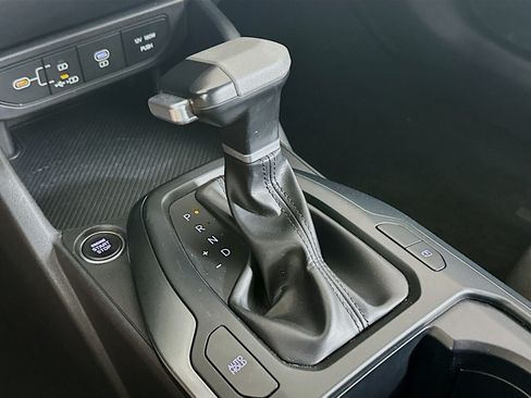 Used 2025 Kia K4 FWD image 24