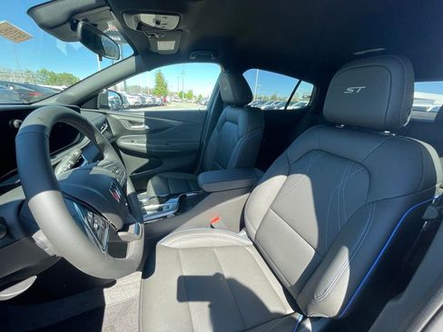 New 2026 Buick Envista Sport Touring w/ Convenience I Package image 21