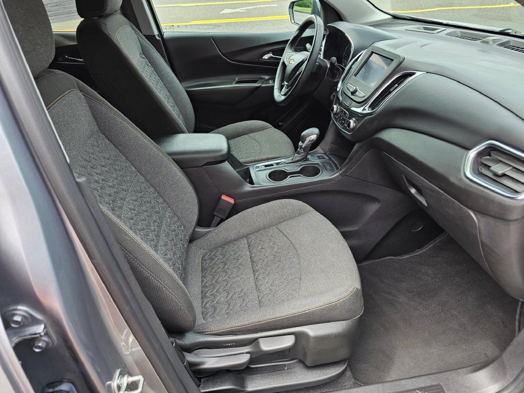 Used 2024 Chevrolet Equinox LT AWD/4WD image 13