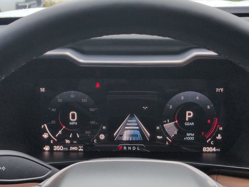 Certified 2025 GMC Canyon AT4 w/ AT4 Premium Package image 37