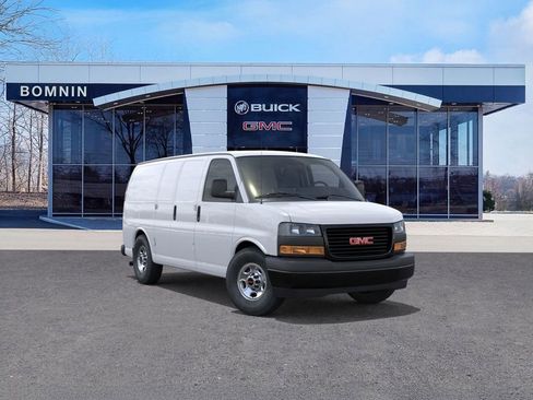 New 2026 GMC Savana 2500 w/ Driver Convenience Package RWD image 2