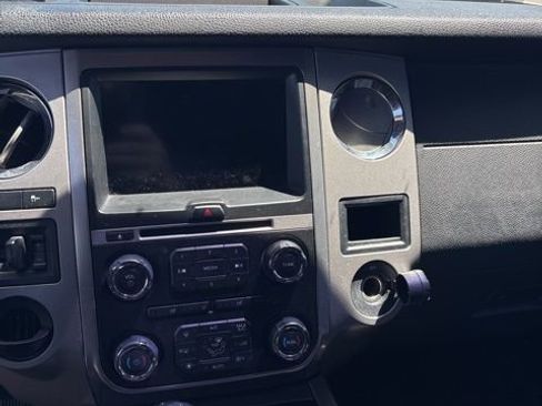 Used 2017 Ford Expedition EL Limited w/ Equipment Group 301A RWD image 21