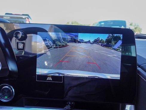 Used 2022 Chevrolet Corvette Stingray Coupe w/ Z51 Performance Package image 34