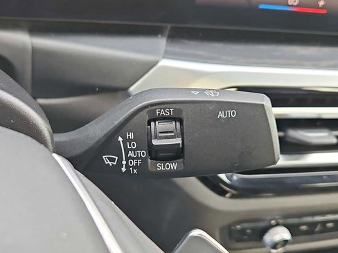 Used 2023 BMW 330e image 26