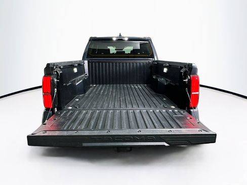 Used 2025 Toyota Tacoma TRD Off-Road image 27