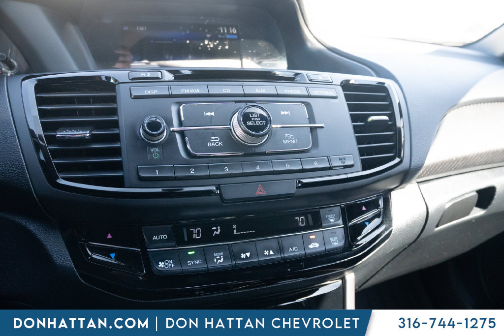 Used 2016 Honda Accord Sport image 10