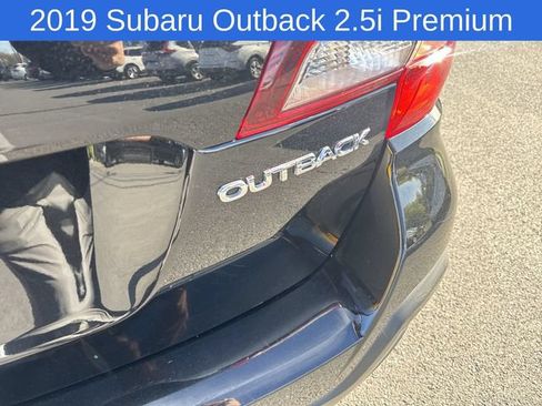 Used 2019 Subaru Outback 2.5i Premium AWD/4WD image 17