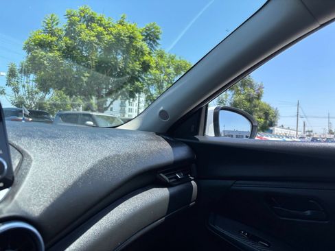 Used 2025 Nissan Sentra S FWD image 35