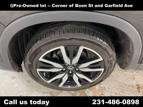 Used 2021 Honda Pilot Touring image 10