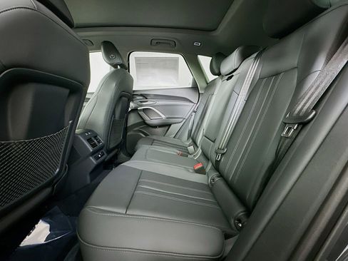 New 2025 Audi Q5 Premium Plus image 9