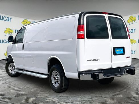 Used 2024 GMC Savana 2500 w/ Driver Convenience Package RWD image 4