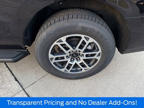 New 2025 Ford Expedition Active image 9