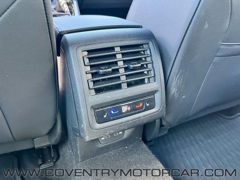 Used 2023 Volkswagen Golf 20th Anniversary Edition image 36