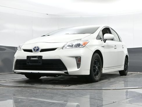 Used 2012 Toyota Prius Two FWD image 33