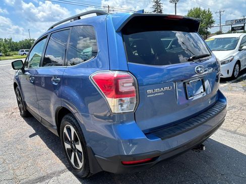 Used 2017 Subaru Forester 2.5i Limited AWD/4WD image 7