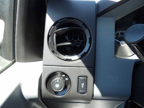 Used 2016 Ford F250 XL image 18