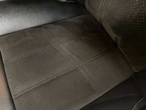 Used 2020 Dodge Grand Caravan SXT FWD image 7
