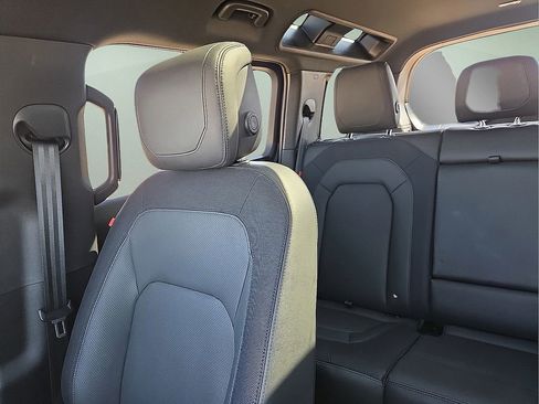 Used 2024 Land Rover Defender 110 X-Dynamic SE image 30