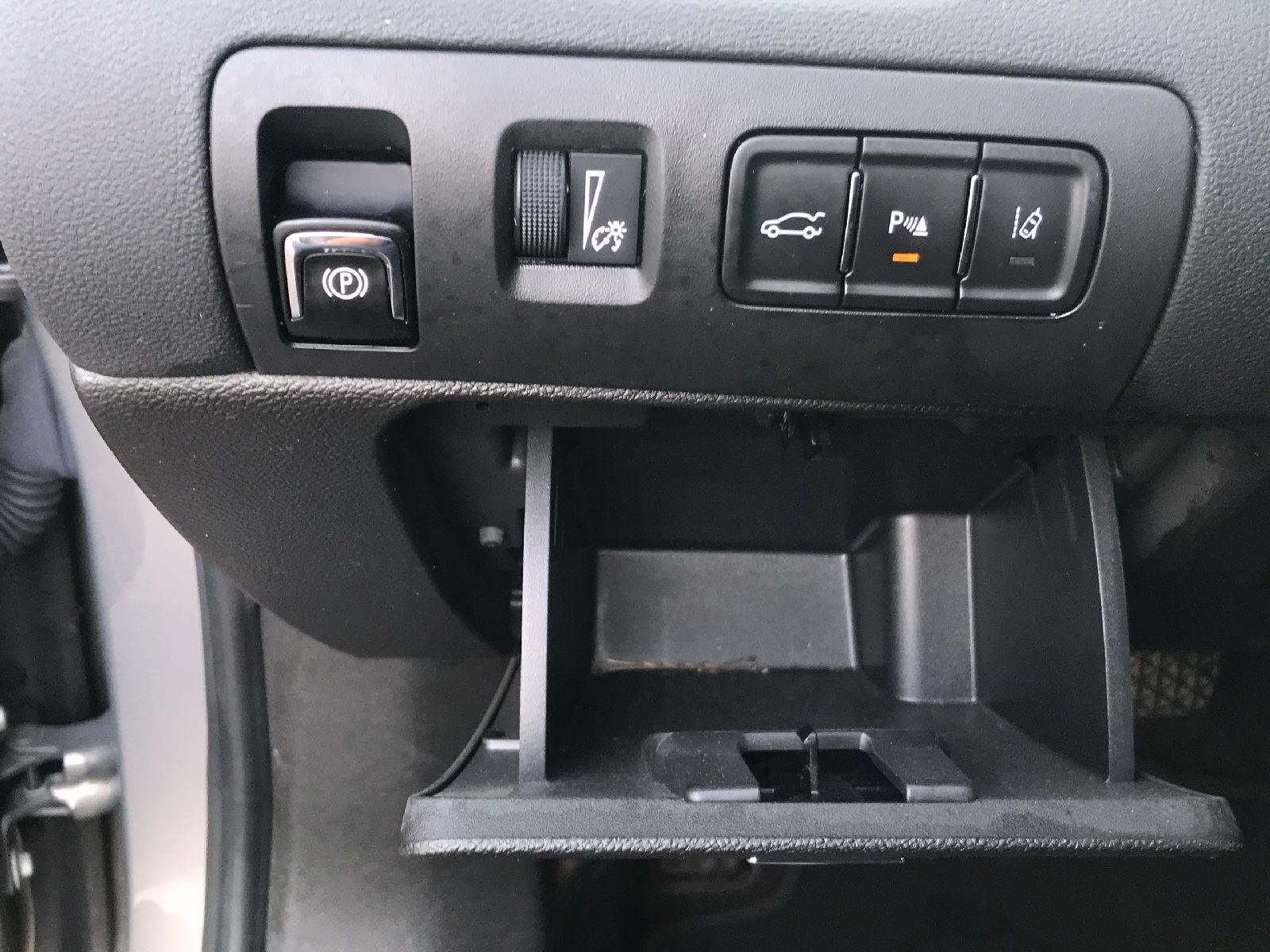 Used 2017 Chevrolet Impala LT w/ Leather Package FWD image 17