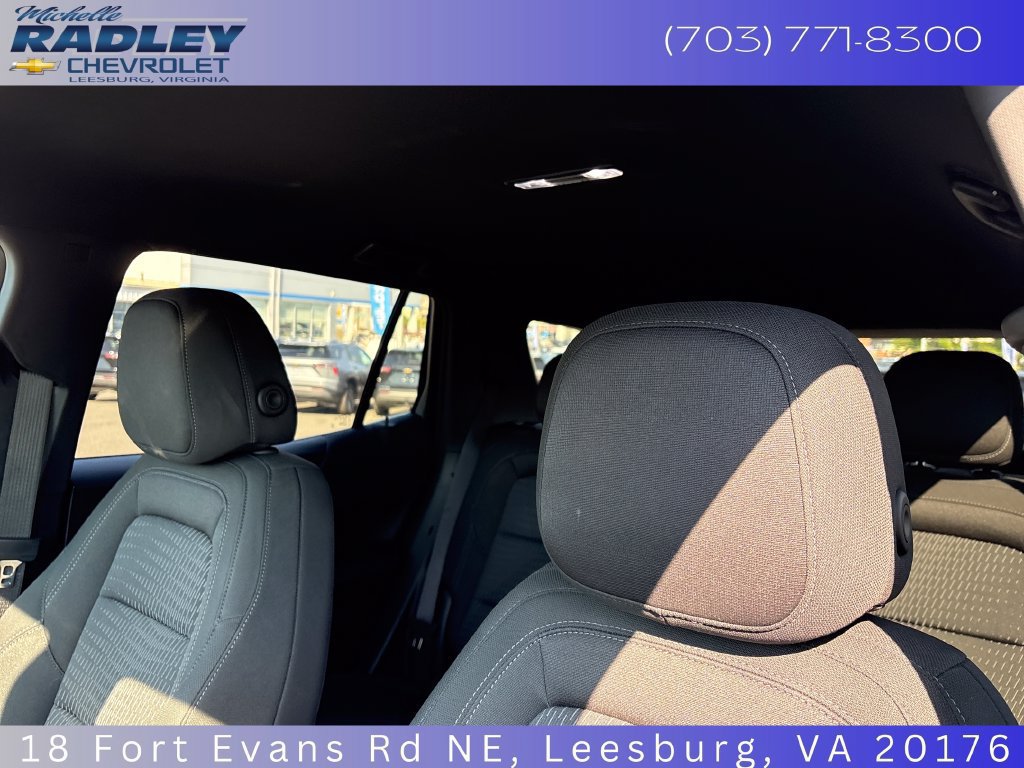Used 2026 Chevrolet Equinox LT FWD image 2