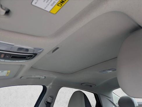 Certified 2025 Hyundai Elantra Limited image 13