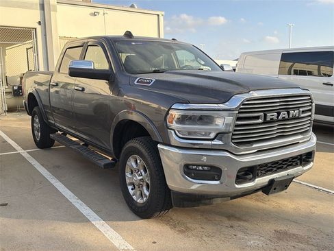 Used 2020 RAM 2500 Laramie image 2