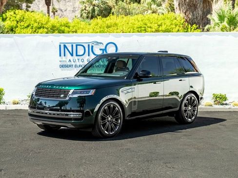 Used 2025 Land Rover Range Rover SE AWD/4WD image 1