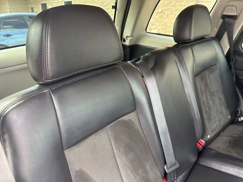 Used 2008 Chevrolet TrailBlazer SS w/ Sun And 6-Disc Cd Package AWD/4WD image 26
