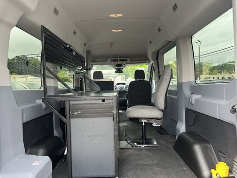 Used 2018 Ford Transit 150 XLT image 14