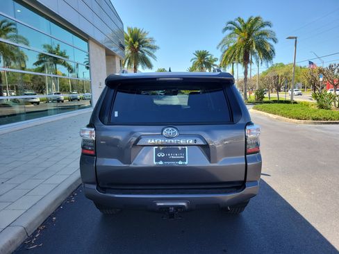 Used 2021 Toyota 4Runner SR5 Premium w/ Moonroof Package image 5