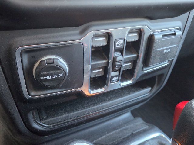 Used 2021 Jeep Wrangler Unlimited Sahara w/ Cold Weather Group AWD/4WD image 23