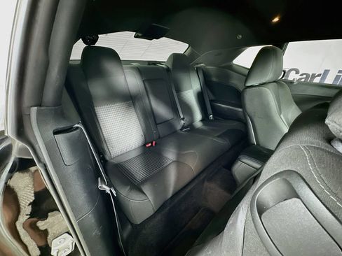Used 2018 Dodge Challenger SXT RWD image 32