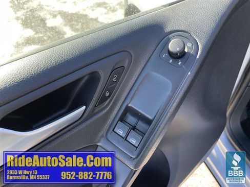 Used 2012 Volkswagen Golf 2-Door image 26