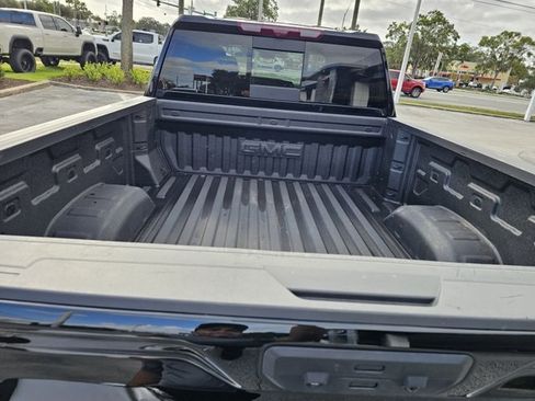 Used 2025 GMC Sierra 2500 AT4 w/ AT4 Premium Plus Package image 11