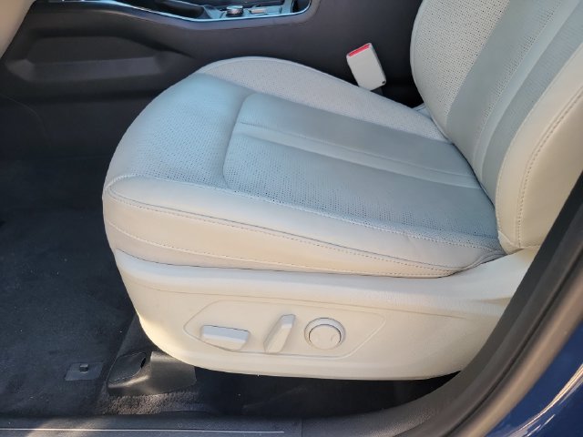 Used 2025 Kia Sorento EX w/ Panoramic Sunroof Package FWD image 14