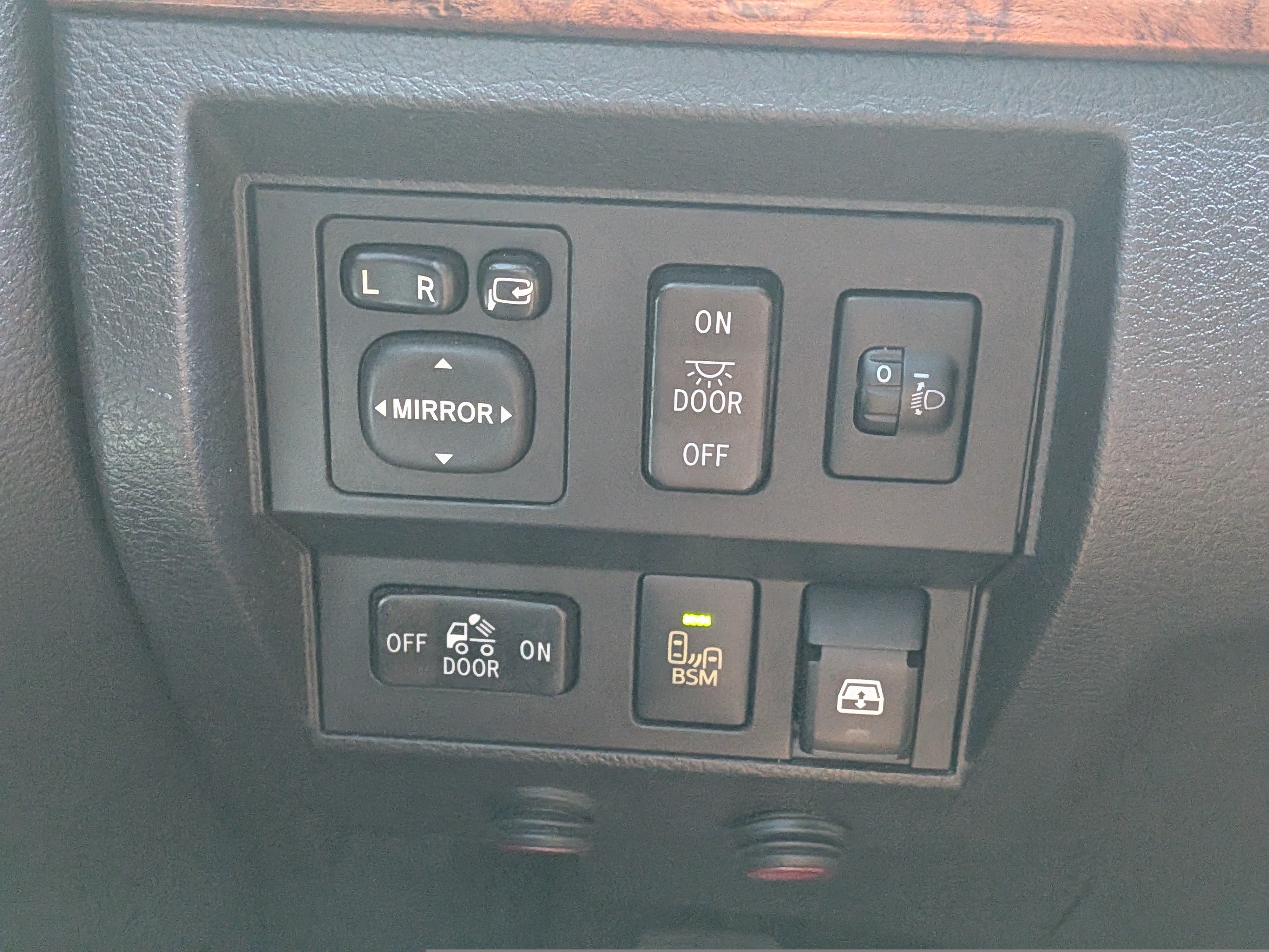 Used 2015 Toyota Tundra 1794 Edition AWD/4WD image 24