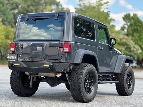 Used 2017 Jeep Wrangler Sport AWD/4WD image 5
