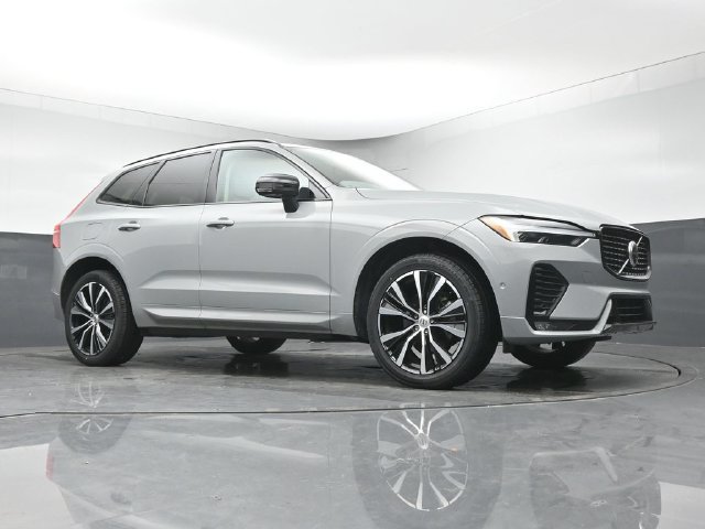 Used 2024 Volvo XC60 B5 Plus w/ Protection Package Premier AWD/4WD image 34