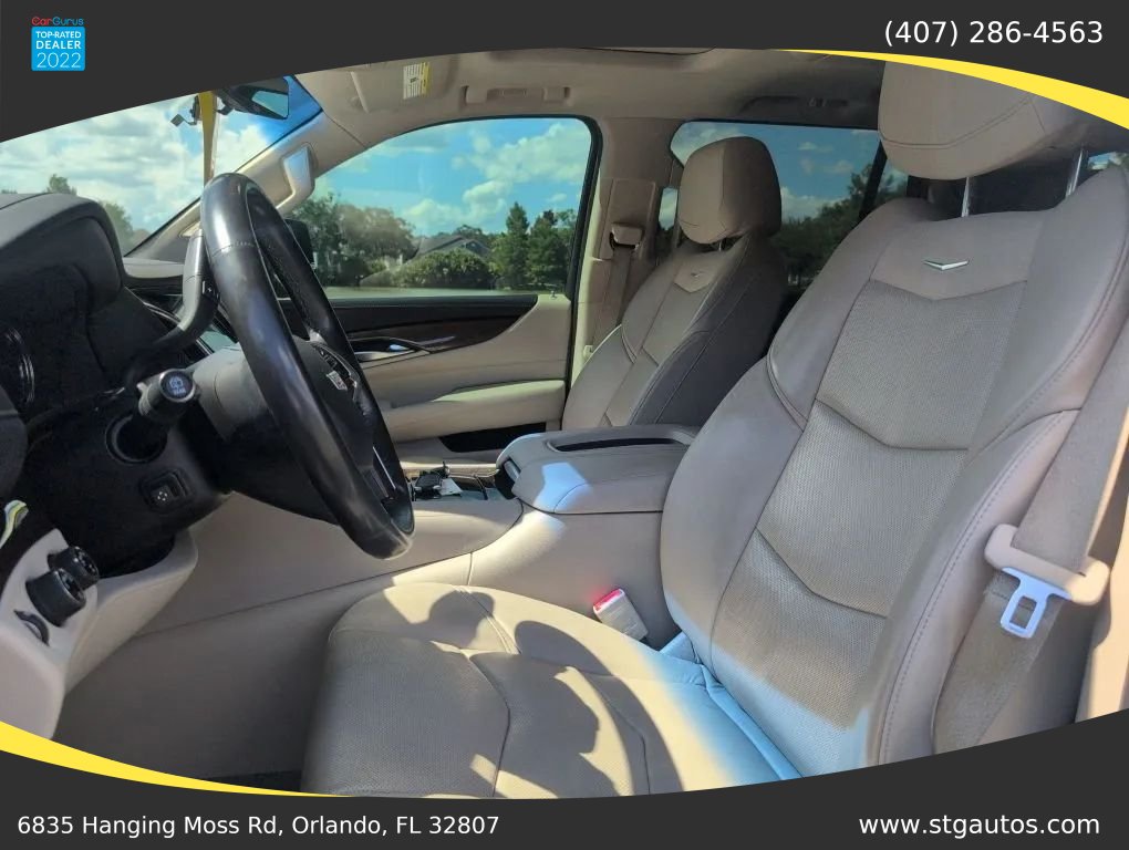 Used 2018 Cadillac Escalade Premium Luxury AWD/4WD image 13