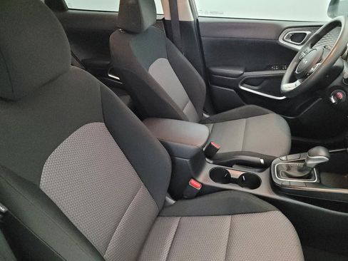 Used 2023 Kia Soul LX image 21